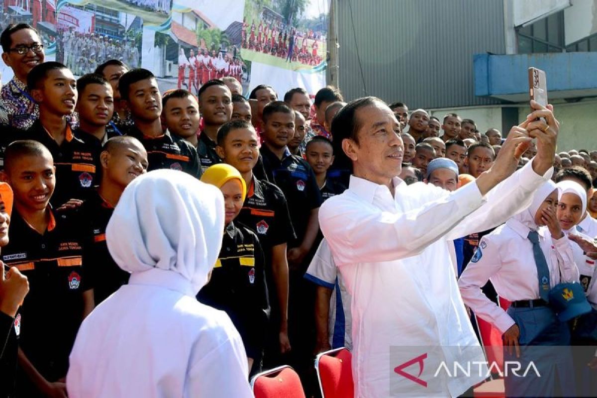 Jokowi: Konsep pendidikan SMKN Semarang bisa diperluas secara nasional