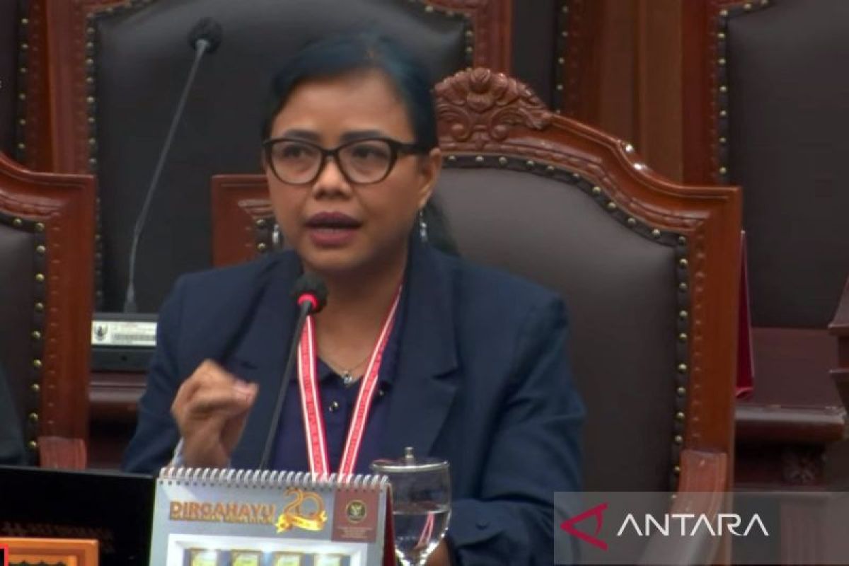 Bivitri: Batas usia capres dan cawapres bukan isu konstitusional