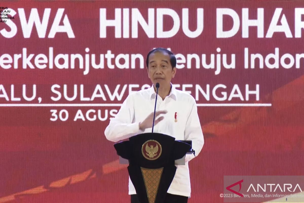 Presiden Jokowi bilang hampir separuh negara di dunia menjadi "pasien" IMF