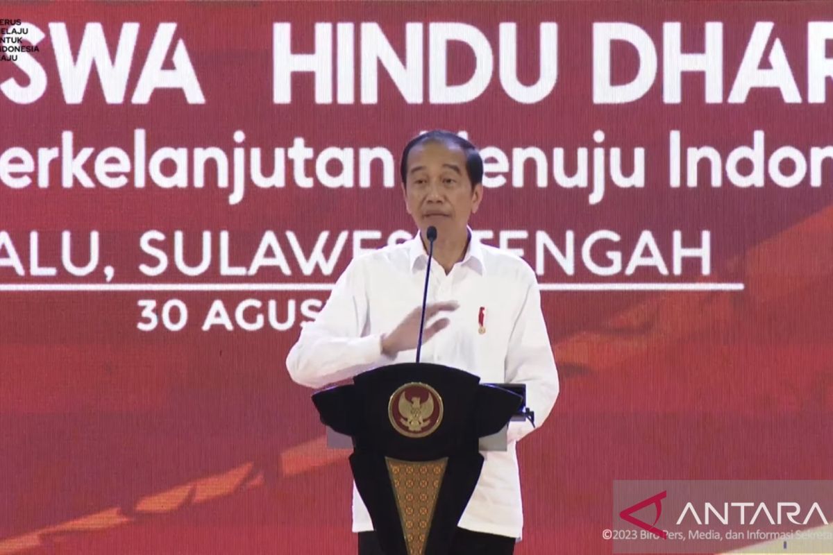 Presiden Jokowi sebut hampir separuh negara di dunia jadi "pasien" IMF