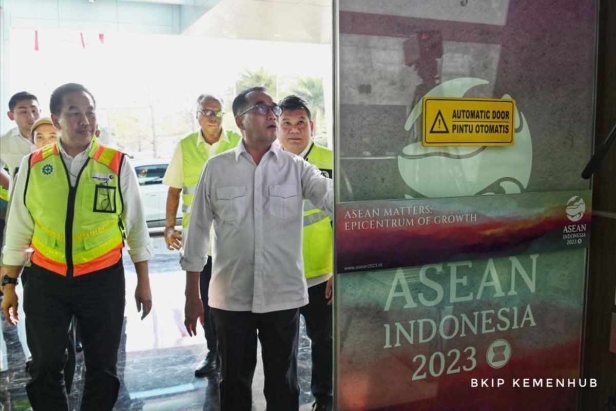 Menhub tinjau Terminal VVIP Bandara Soekarno-Hatta jelang KTT ASEAN