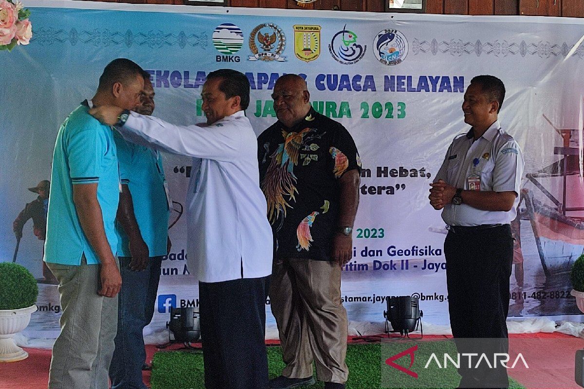 Penjabat Wali Kota Jayapura minta nelayan aktif selama ikut SLCN