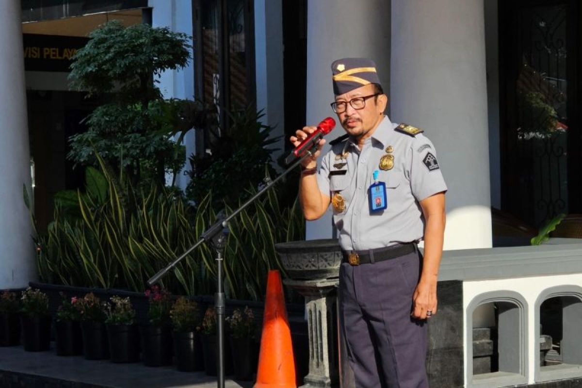 Kanwil Kemenkumham Jatim permudah persyaratan paspor PMI