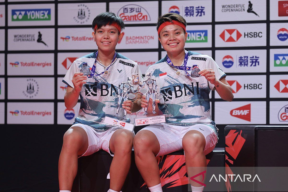 Apri/Fadia jadi pelipur lara meski Indonesia tanpa gelar juara