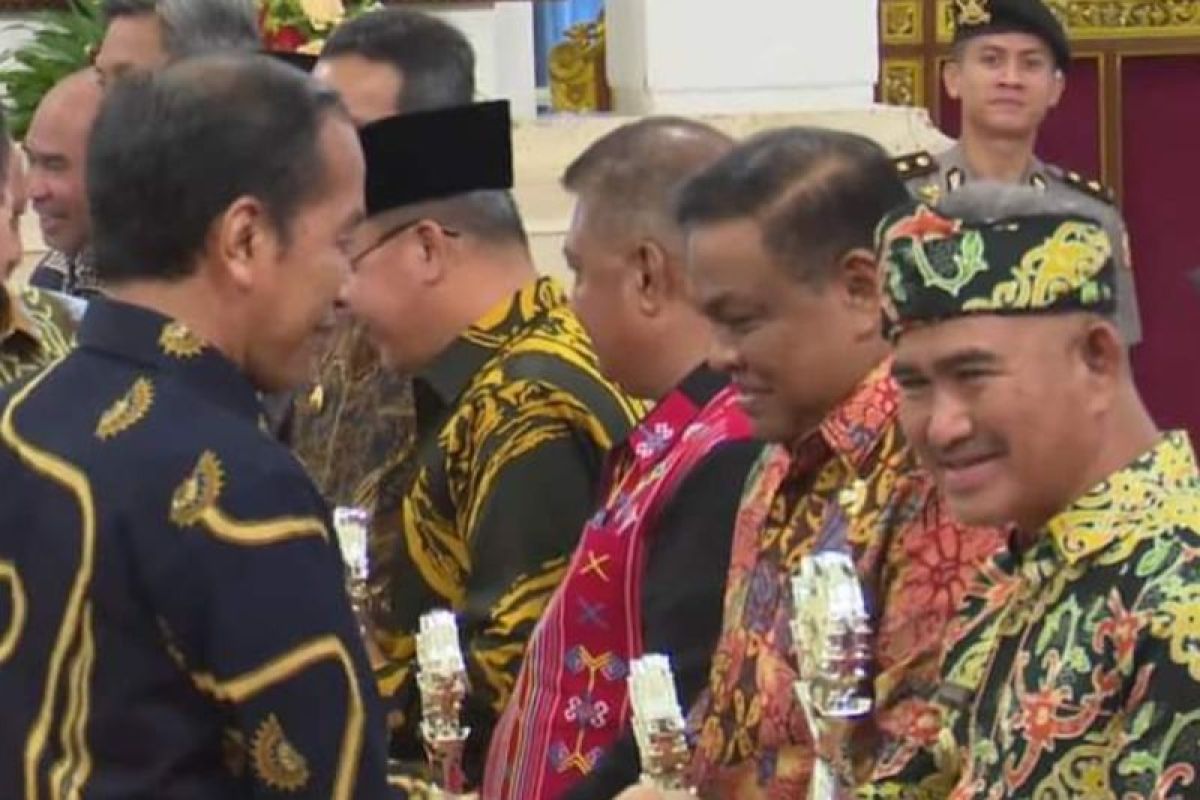 Wali Kota Tarakan Terima Penghargaan TPID Award dari Presiden