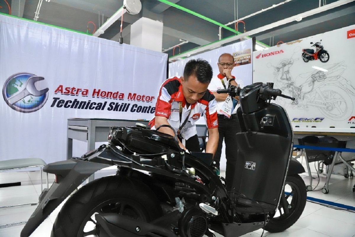 AHM gelar kompetisi teknik sepeda motor