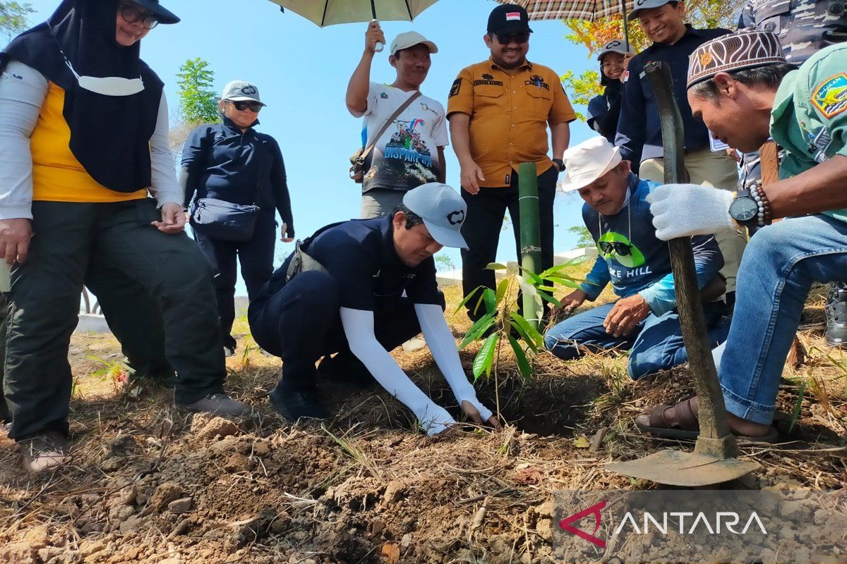 Mubadala Energy initiates planting of 400 Kalimantan endemic seedlings