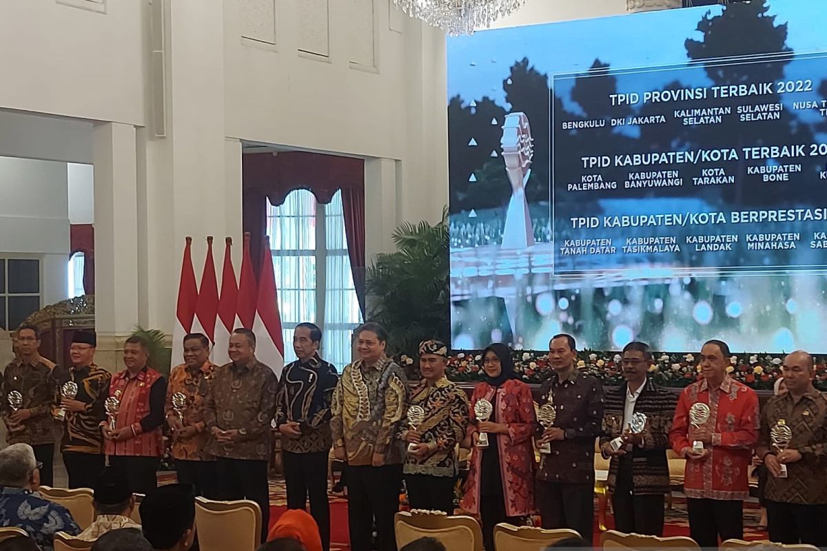 Presiden Jokowi: Semua daerah harus siapkan cadangan pangan