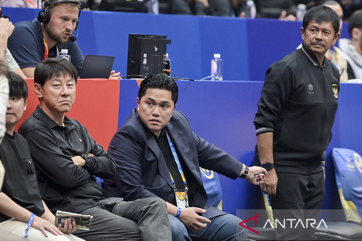 Erick Thohir dan Pelatih Shin tepis isu akan tangani timnas lain