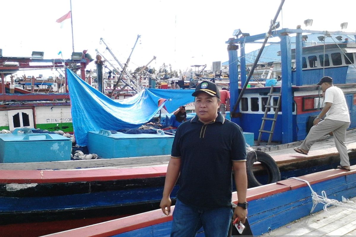 Kolam labuh kecil, armada nelayan Abdya terpaksa ditambatkan di Aceh Selatan
