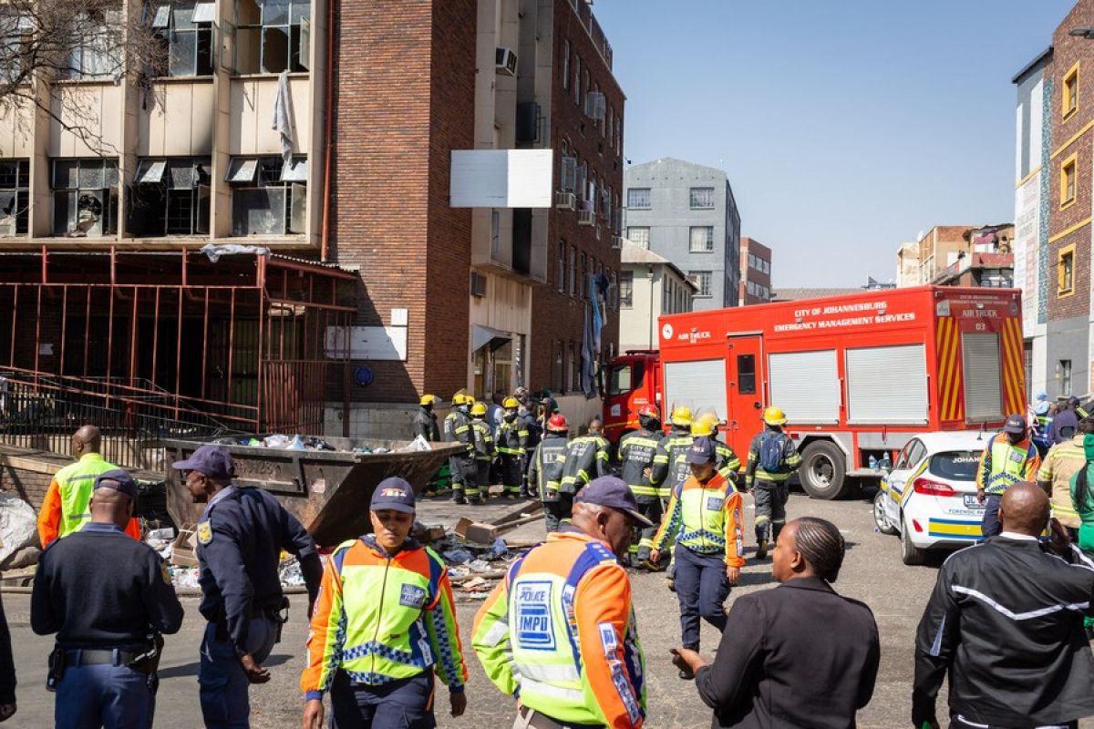 Korban tewas bertambah jadi 74 orang dalam insiden kebakaran di Afsel