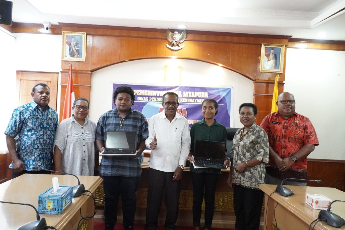 15 siswa Kota Jayapura lanjutkan studi UKSW Salatiga