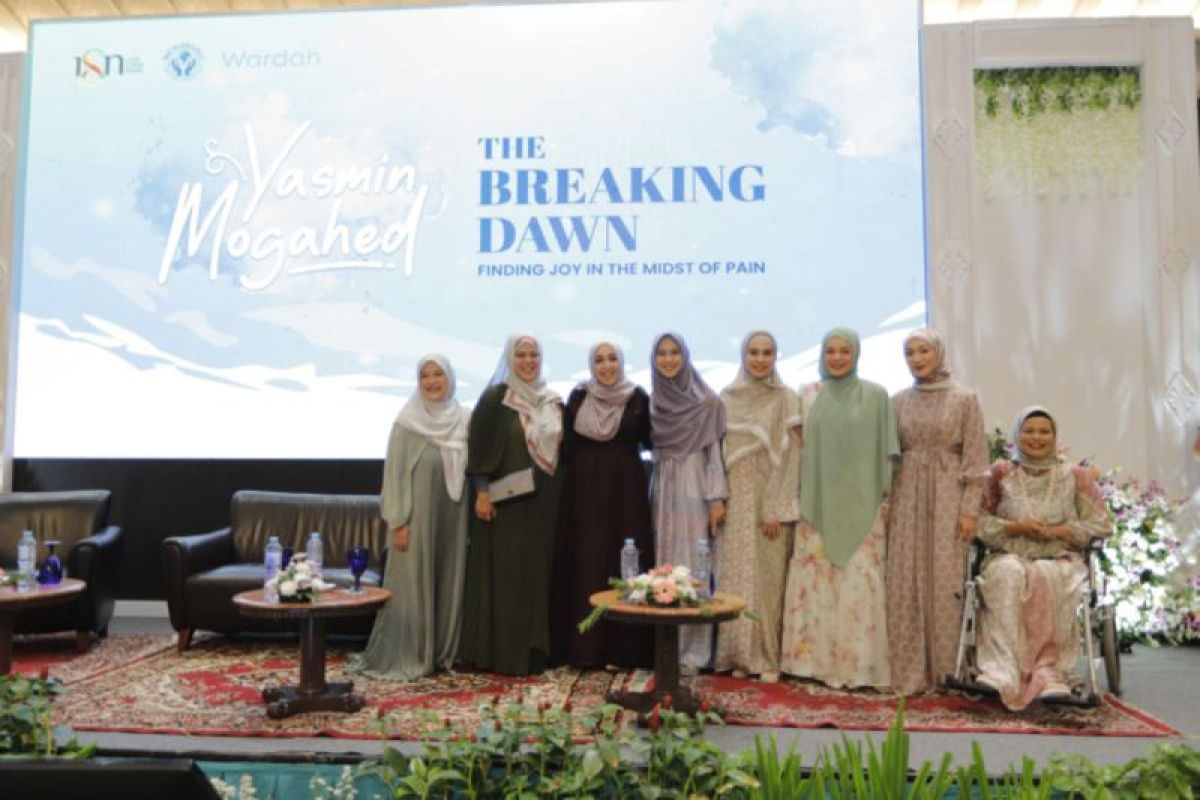 Indonesia Syiar Network Inspiring Seminar with Udztazah Yasmin Mogahed