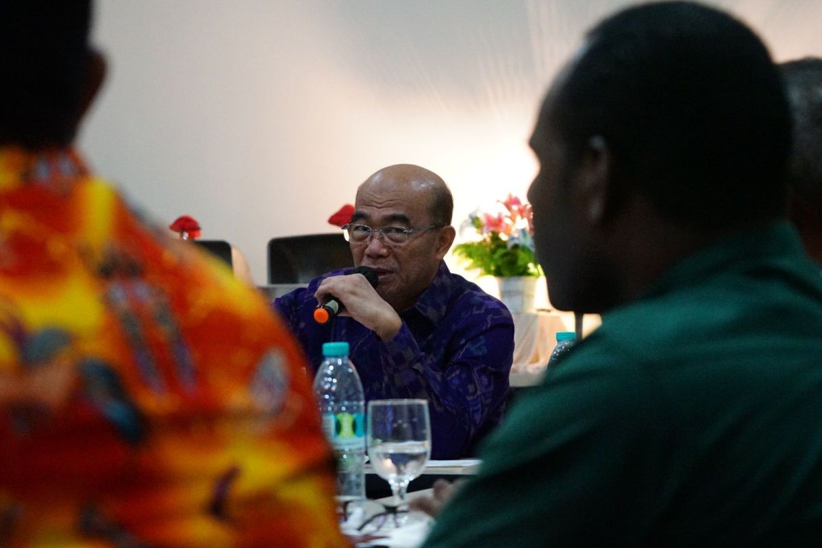 Religious leaders should partake in Papua's development: Minister