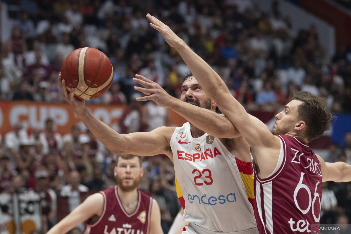 Persaingan dua raksasa pada puncak Piala Dunia FIBA di Indonesia Arena