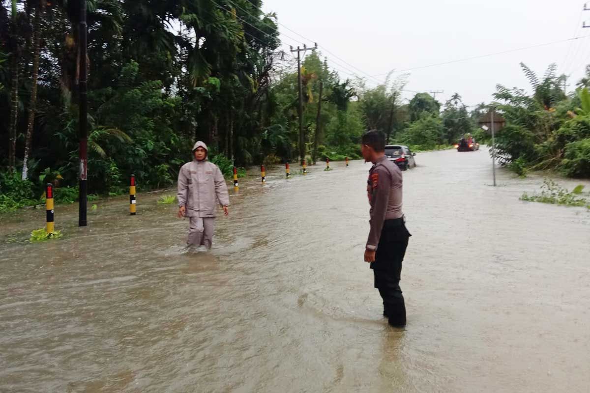 Hujan lebat, dua desa di Pulau Simeulue Aceh dilanda banjir