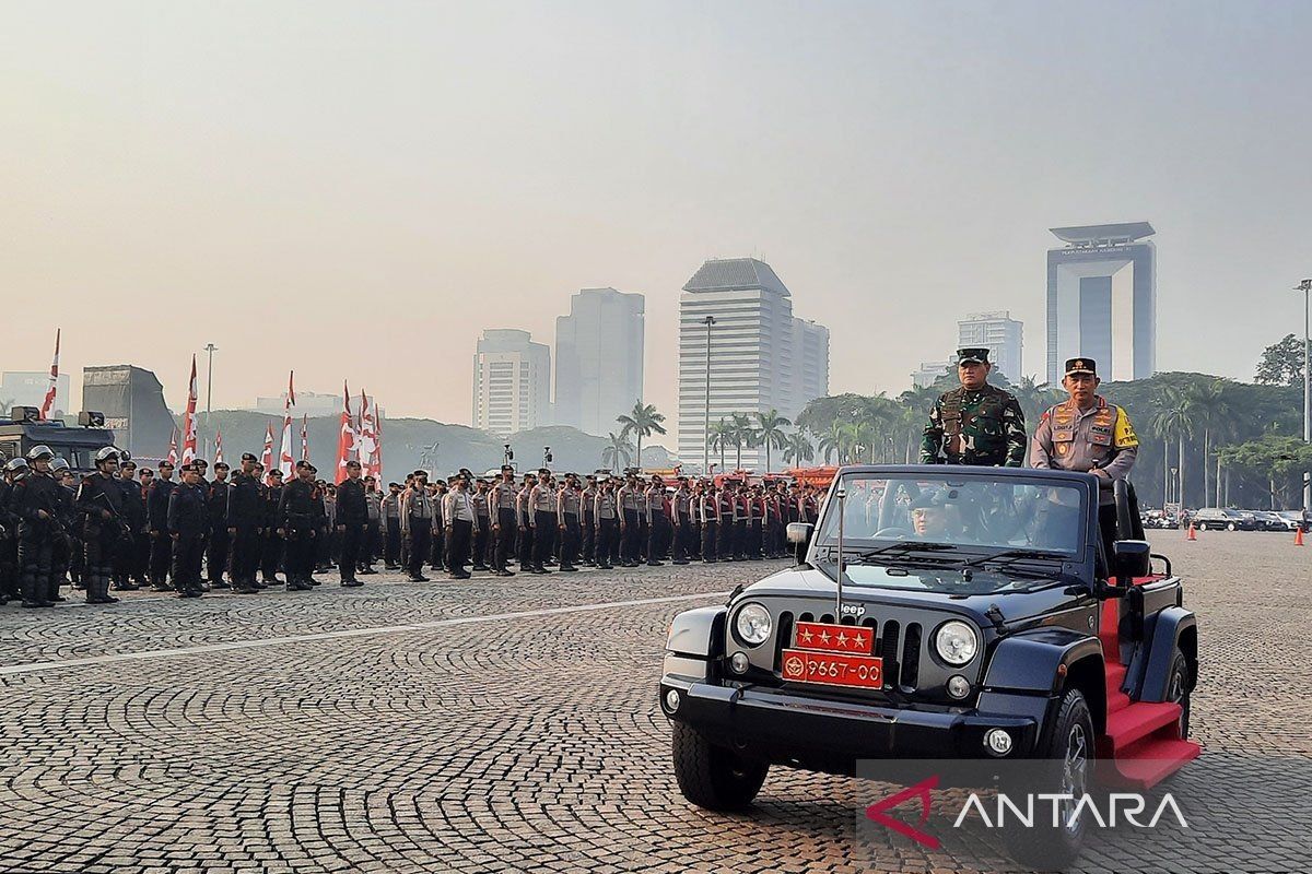 Kapolri-Panglima cek kesiapan pasukan pengamanan pelaksanaan KTT ke-43 ASEAN