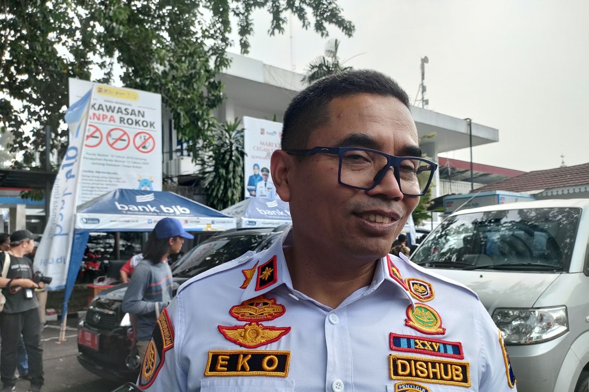 Dishub Kota Bogor sampaikan aturan uji emisi bersamaan uji KIR pada angkot