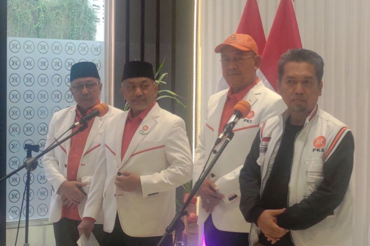 Presiden PKS sampaikan maaf tak hadiri deklarasi AMIN di Surabaya
