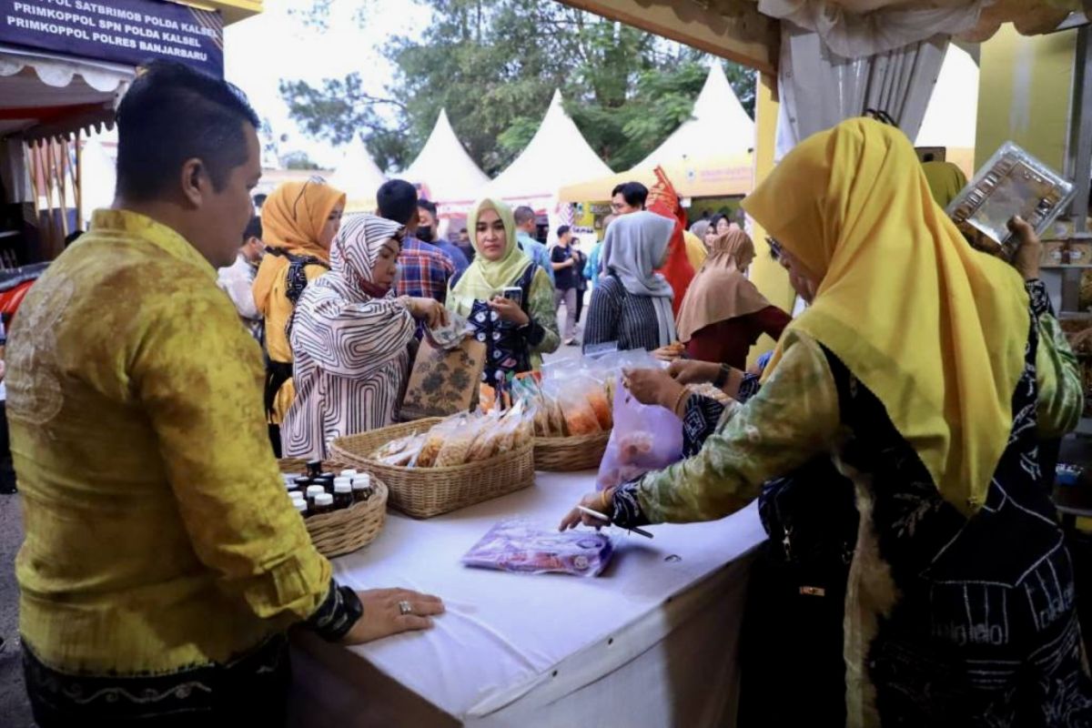 HSU pamerkan belasan produk UKM unggulan di Kalsel Expo 2023