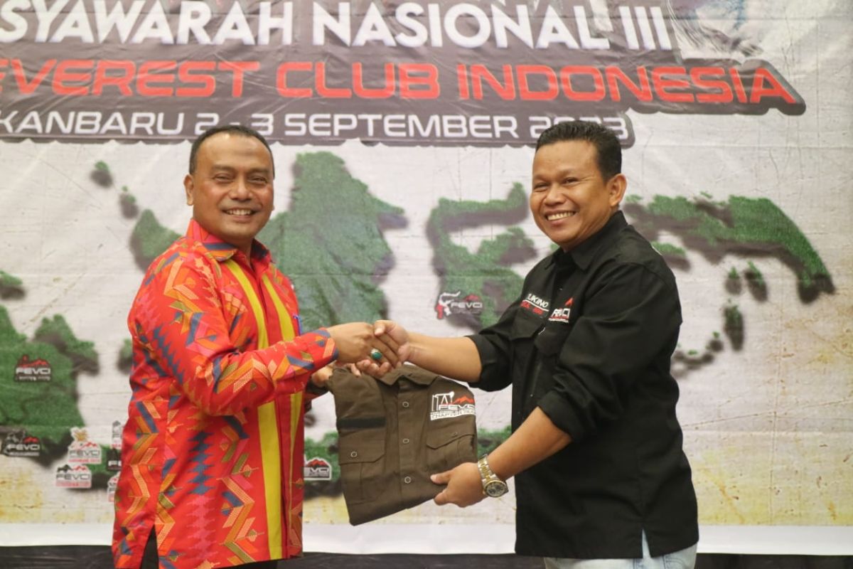 Gubernur Riau buka Munas III Ford Everest Club Indonesia di Pekanbaru
