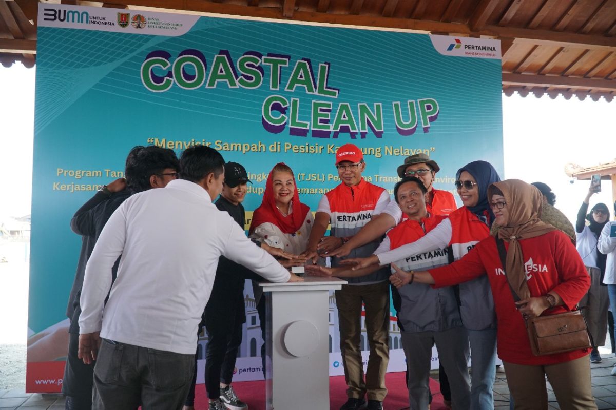 Kolaborasi lintas elemen di Semarang, aksi "coastal clean up" PTK kumpulkan 12,6 ton sampah