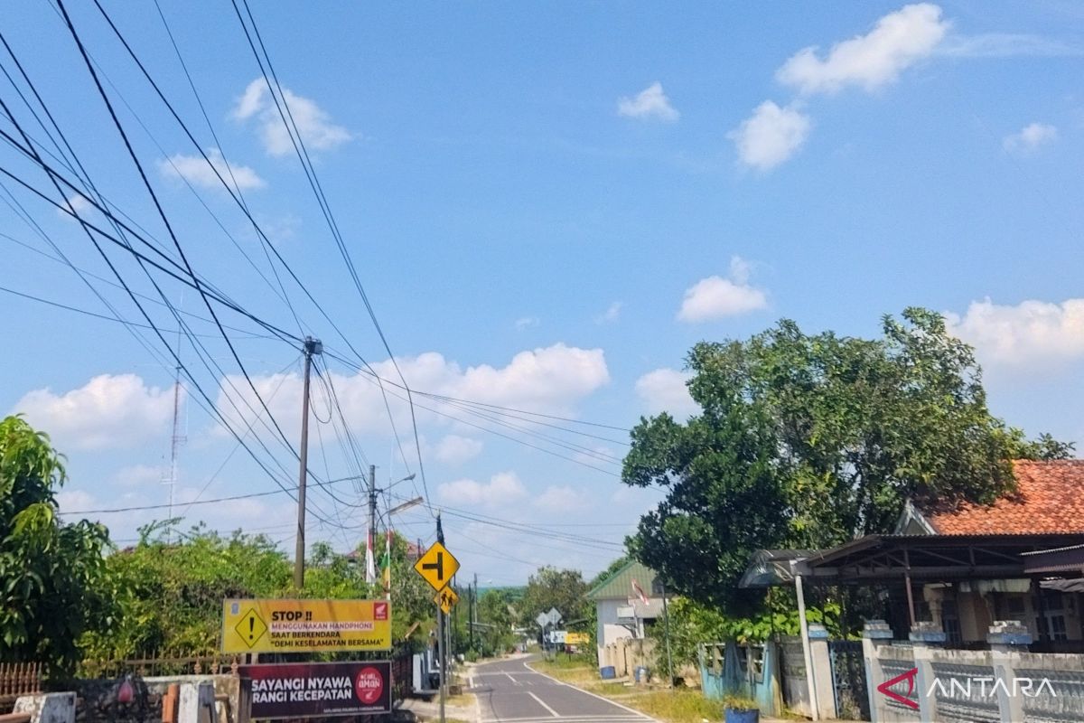 Jumat, cuaca Pangkalpinang cerah