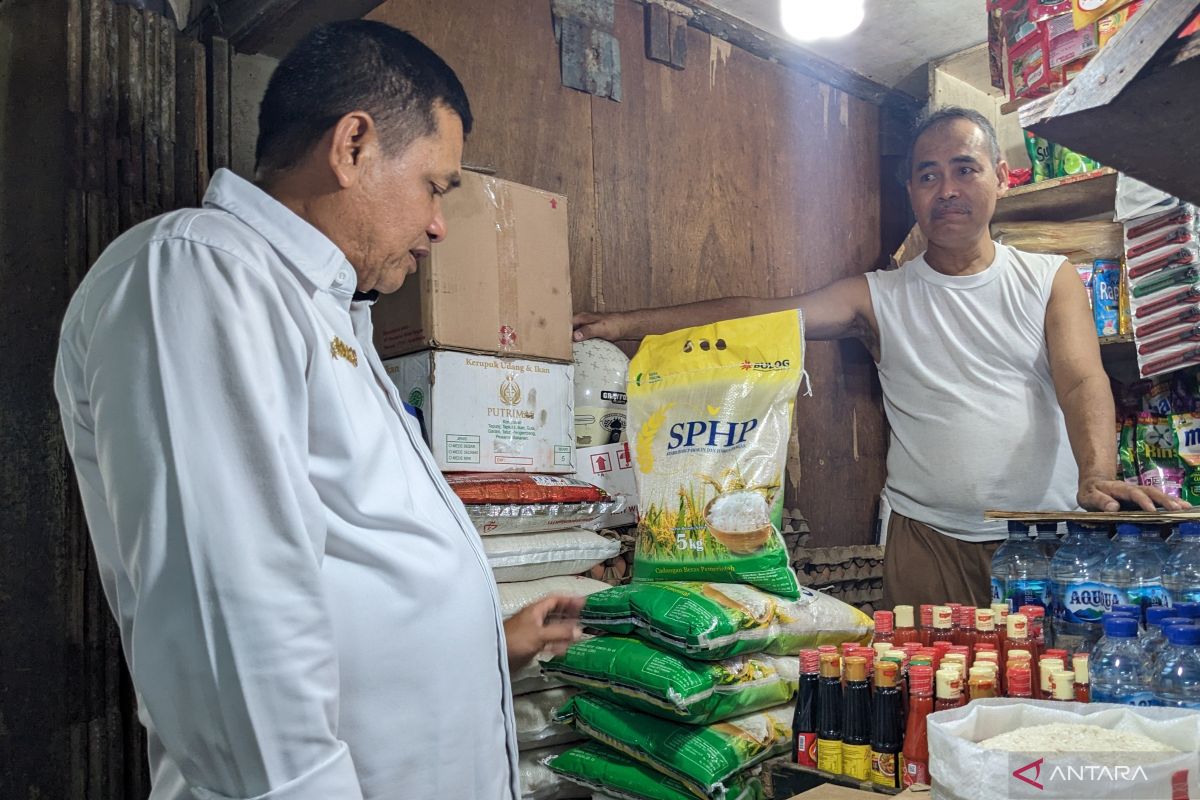 Bulog Sumut meminta masyarakat tak khawatir karena stok beras aman