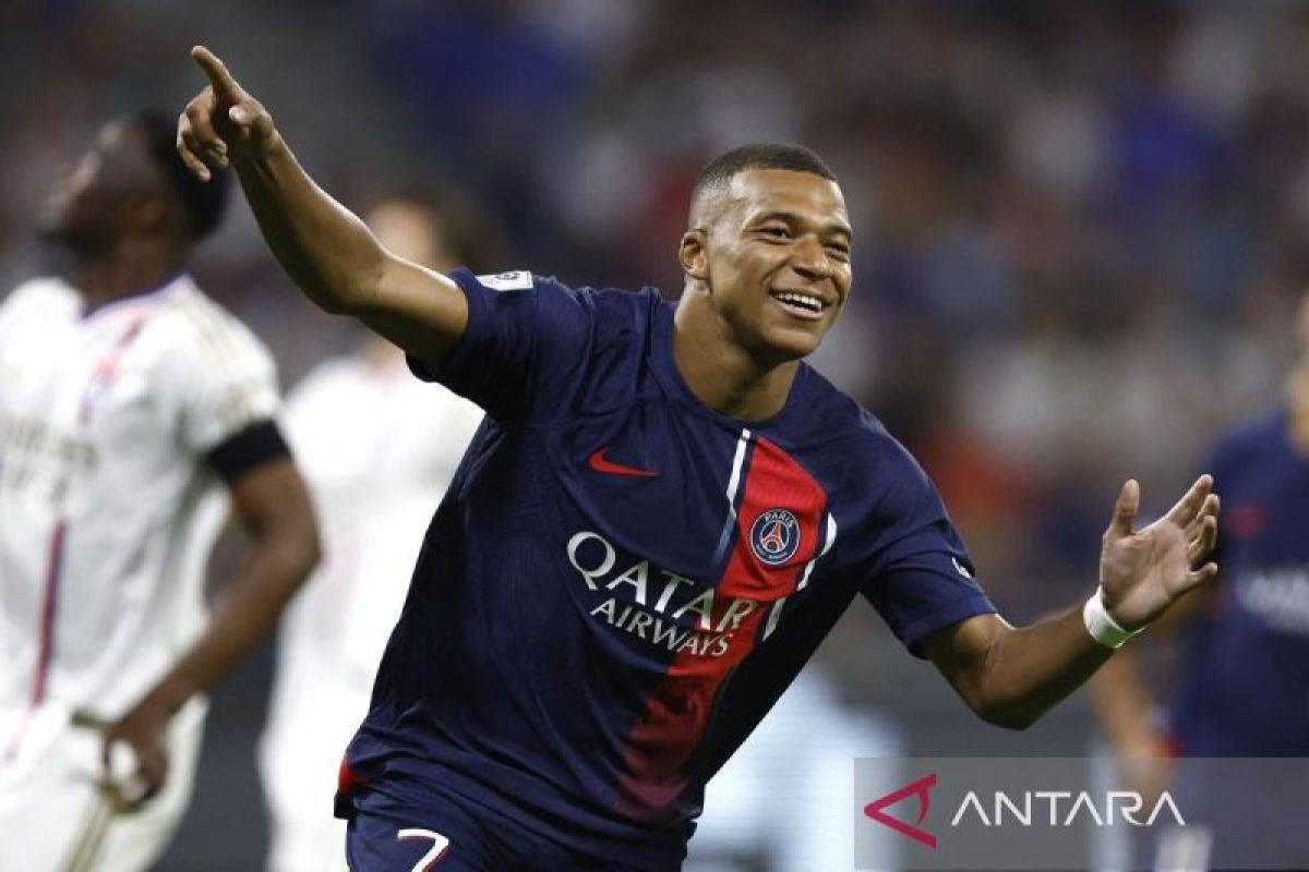 Real Madrid  bantah isu negosiasi dengan Mbappe