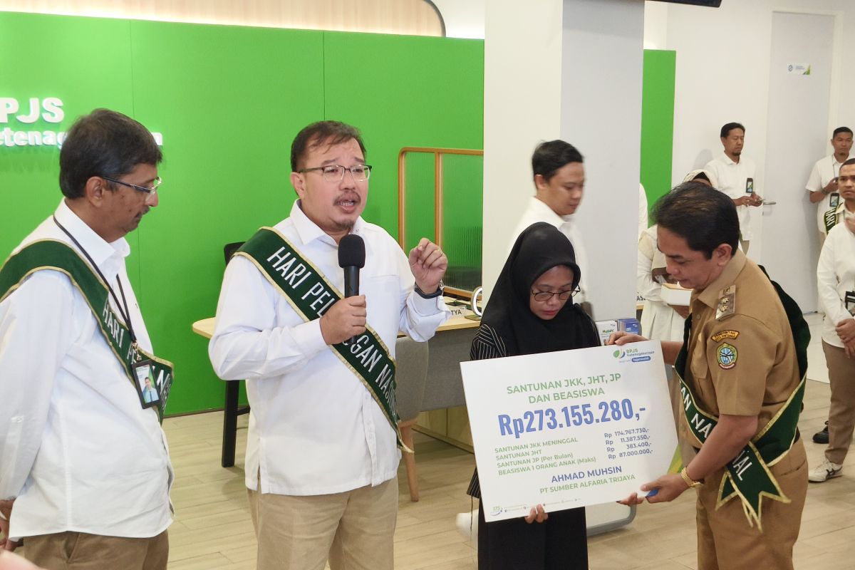 1.000 beasiswa kuliah di Kalbar dari program manfaat JAMSOSTEK