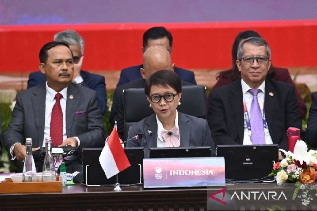 Menlu RI tegaskan Indonesia berupaya dorong ASEAN bersatu selesaikan isu Myanmar