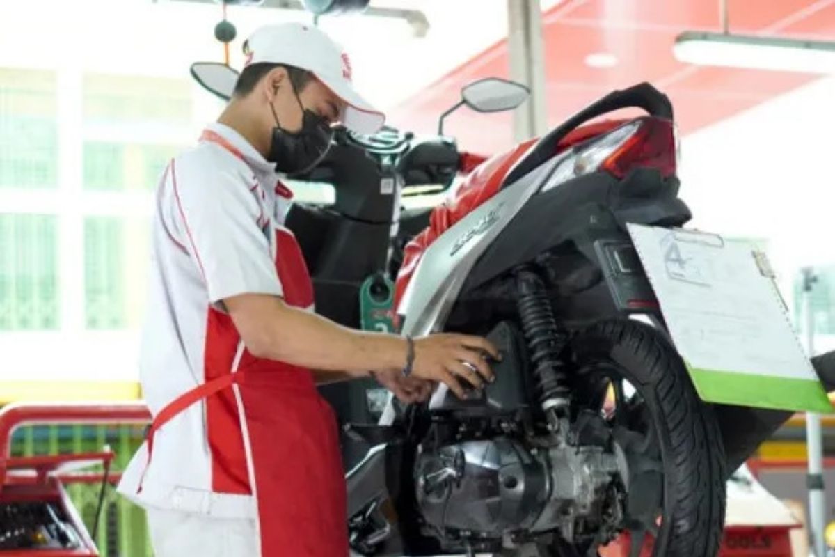 Service di AHASS Honda Babel Cabang TDM Sungailiat, Malam Hari Tetap Buka Loh!