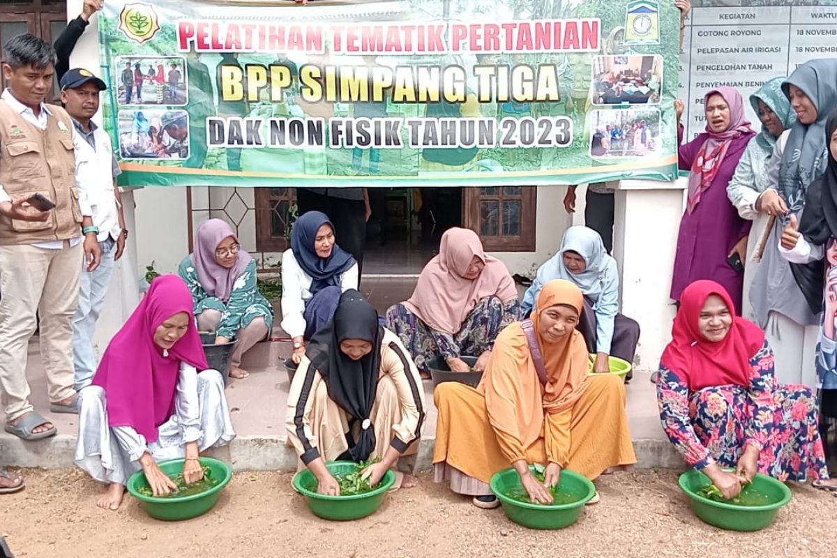 Petani di Aceh Besar diedukasi gunakan Biosaka
