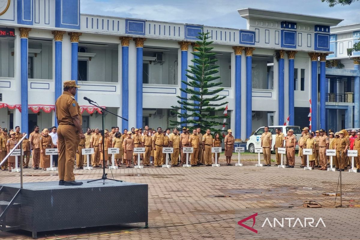 Bupati Manokwari: ASN jangan terlibat politik praktis jelang Pemilu