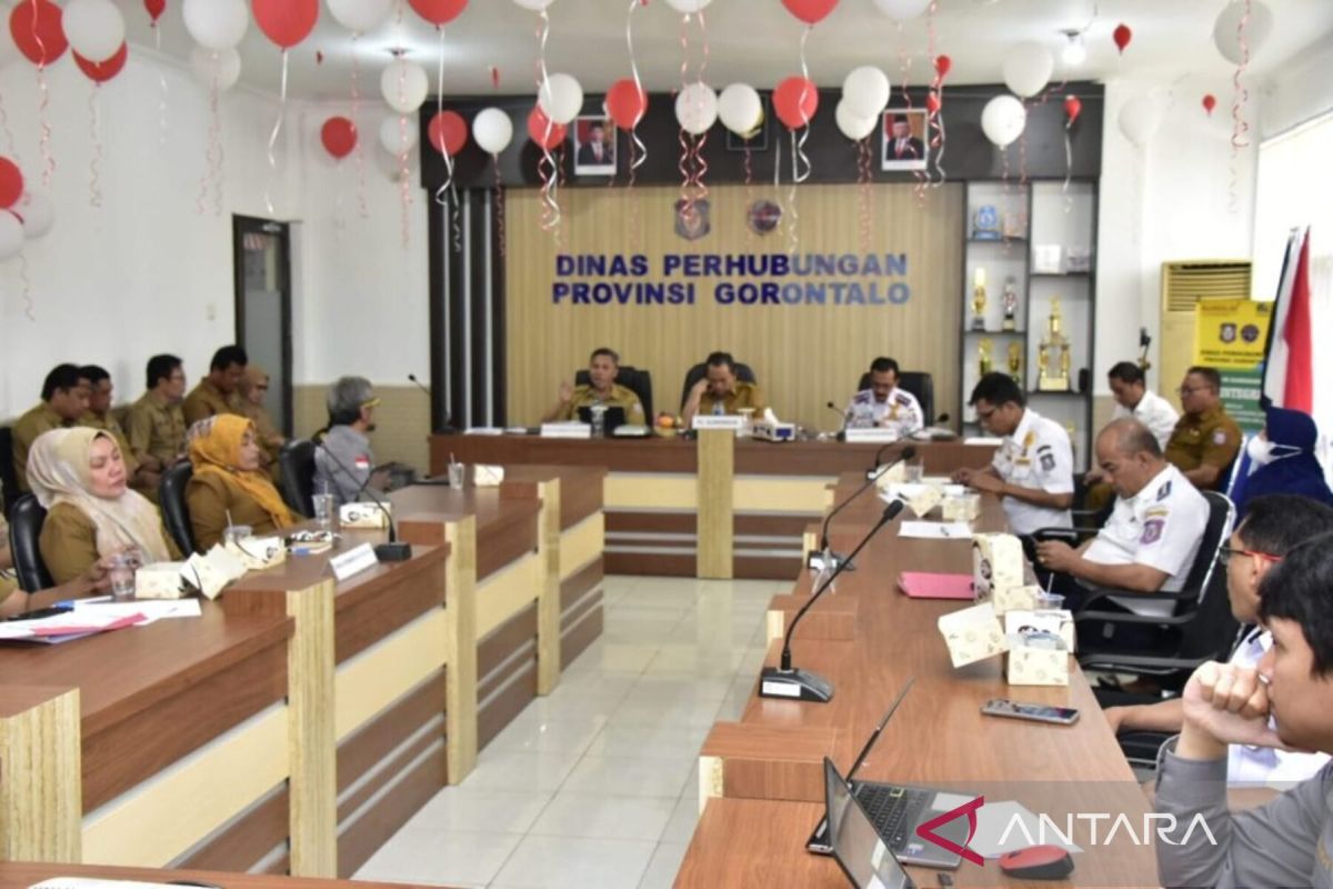 Gubernur Gorontalo: Belanja wajib APBD dianggarkan 12 bulan penuh