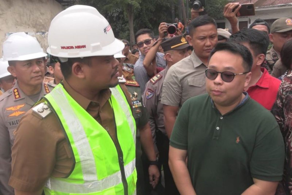 Wali Kota Medan sebut pelebaran parit  atasi banjir selesai Desember