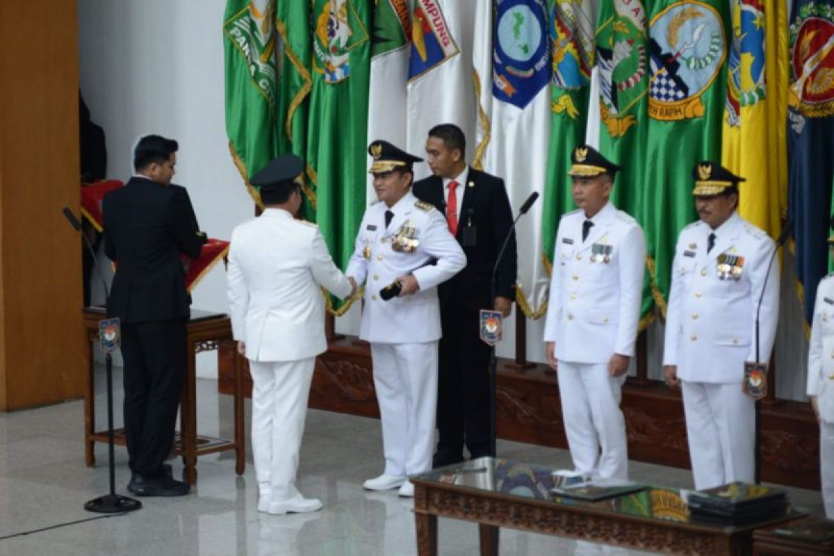 Berikut nama-nama penjabat gubernur yang dilantik hari ini, empat eks TNI-Polri