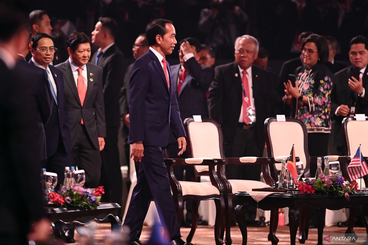 President Jokowi to visit Vietnam, Philippines, Brunei