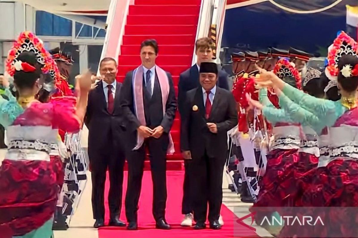 PM Kanada tiba di Indonesia untuk hadiri KTT ke-43 ASEAN