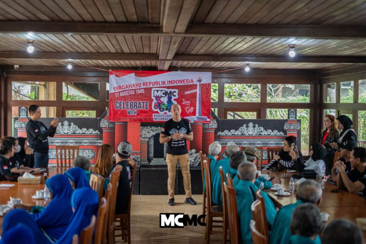 MCMC Rayakan Dirgahayu RI dengan berbagi kebahagiaan di Panti Sosial Wreda