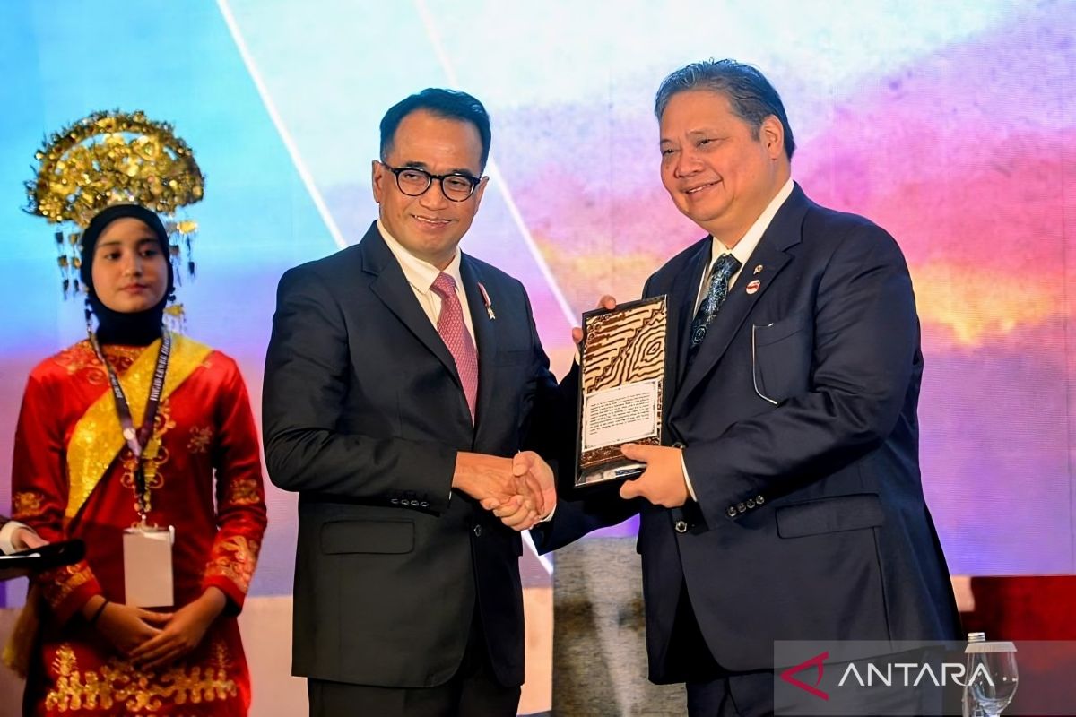 Indonesia committed to realizing sustainable transportation: Minister