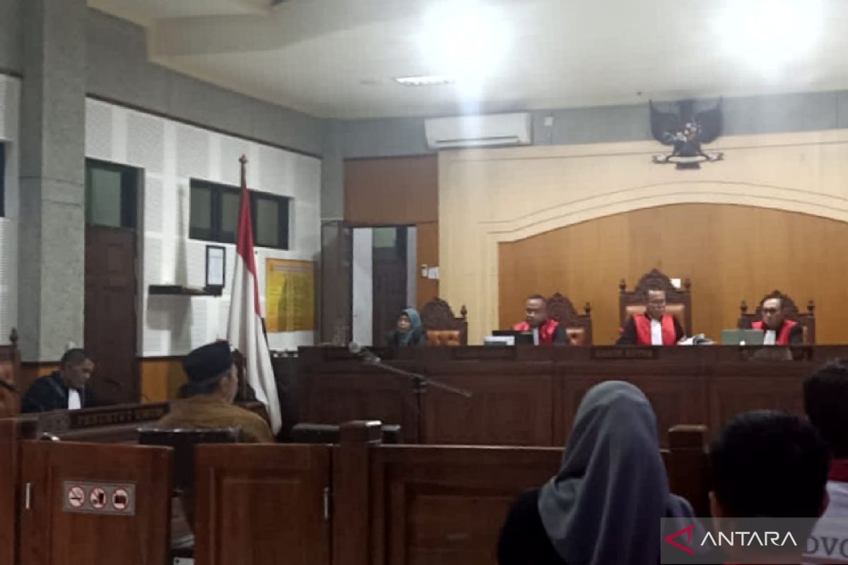 Pengadilan menggelar sidang kasus gratifikasi mantan Direktur RSUD Sumbawa