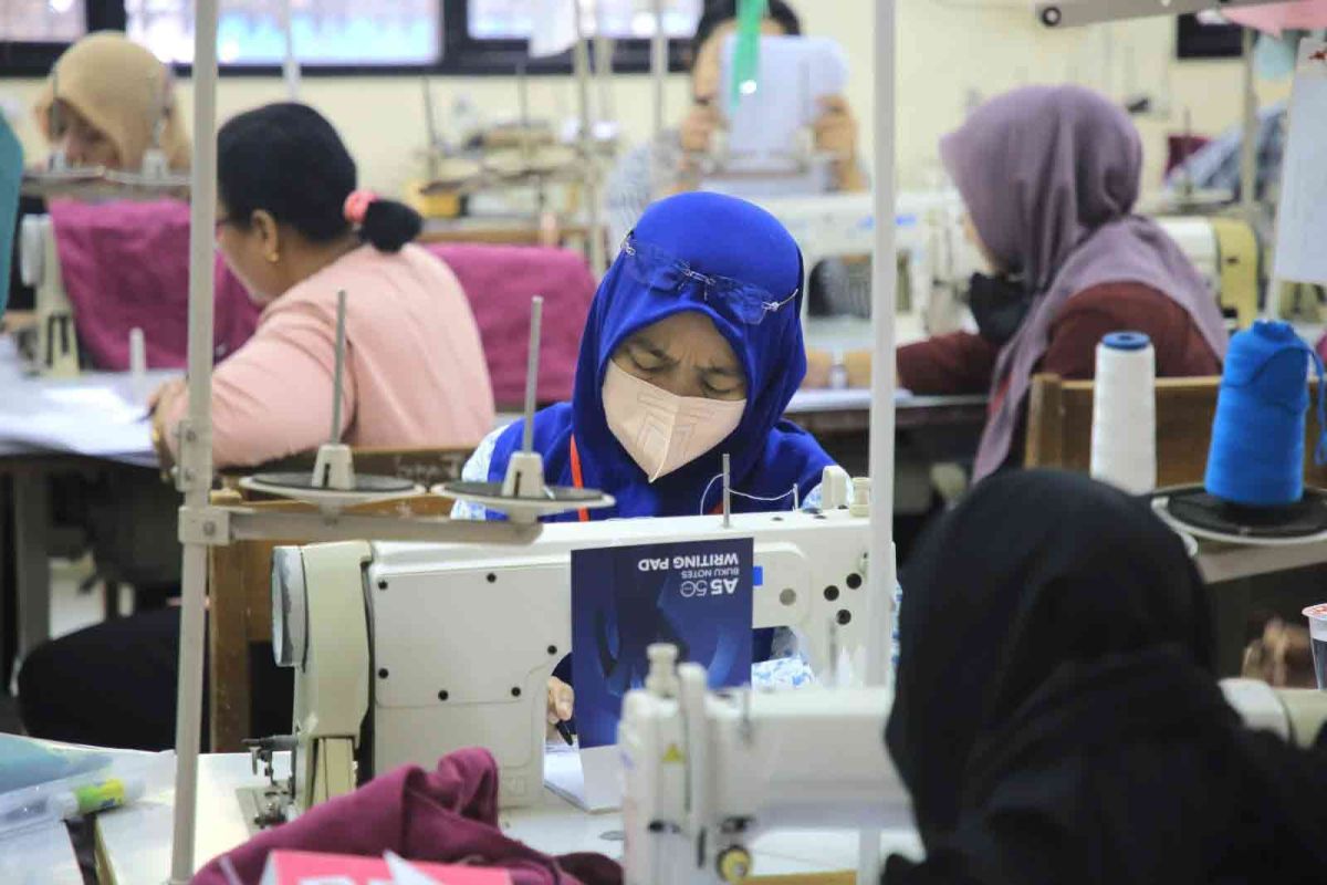 BLK Kota Tangerang buka pelatihan menjahit pakaian