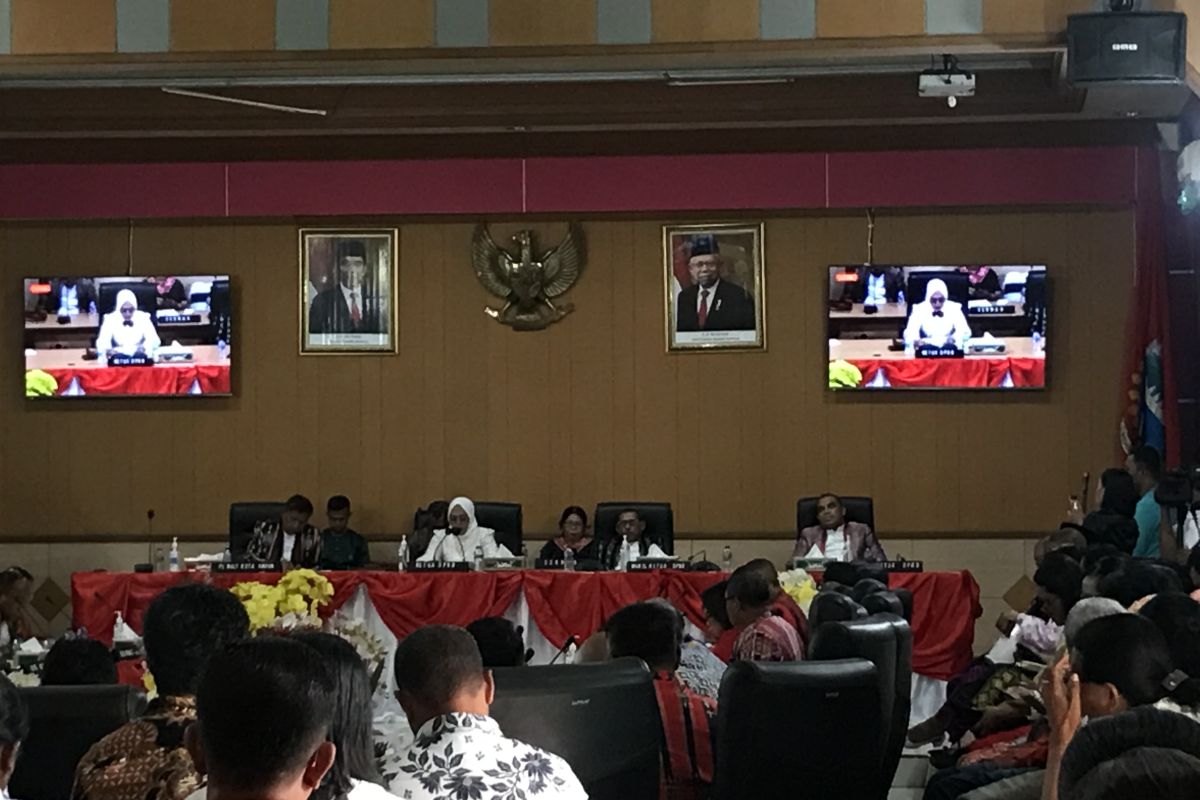 Ketua DPRD Ambon  harap pertumbuhan ekonomi meningkat di usia 448 Ambon