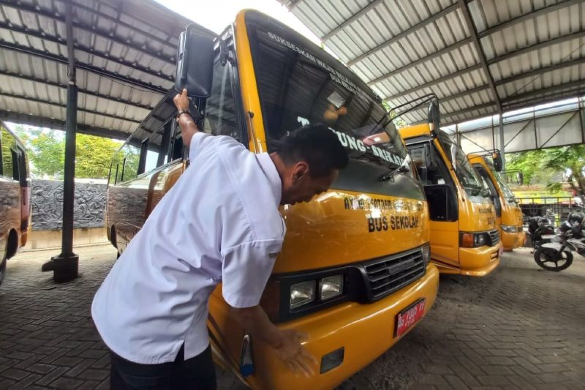 Bupati Maryoto pastikan program bus sekolah gratis berlanjut