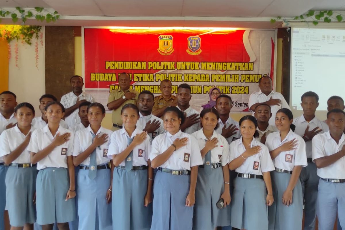 Pemerintah Papua dorong edukasi politik bagi pemilih pemula