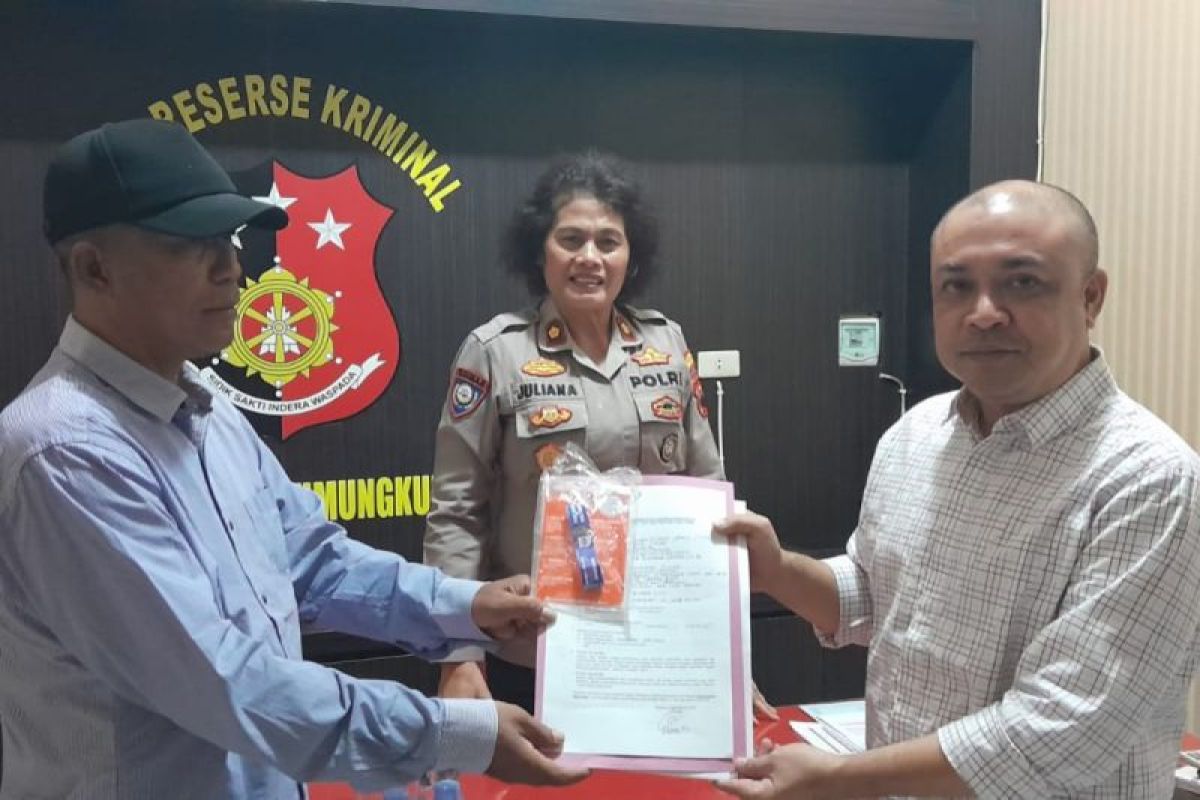 Panpel PSIS Semarang laporkan penonton pengguna kartu pengenal palsu