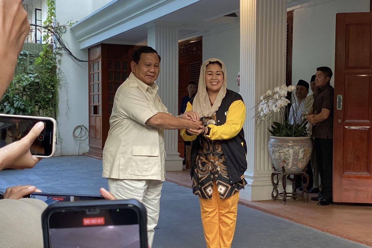 Yenny Wahid berkunjung ke kediaman Prabowo Subianto