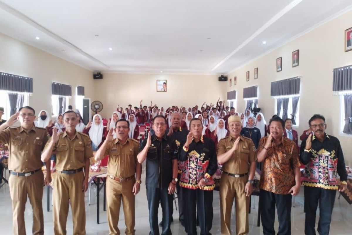 Ketua DPRD Lampung lakukan reses tahap III di SMAN 1 Seputihbanyak