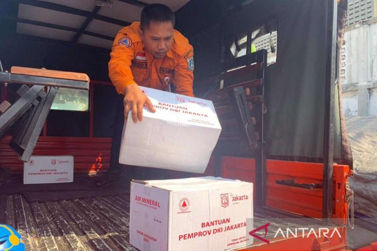 BPBD salurkan bantuan kepada korban kebakaran di Kapuk Jakarta Barat